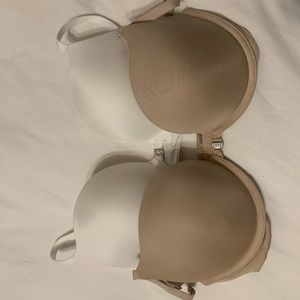 2 32D beyond sexy La SENZA push up bras
